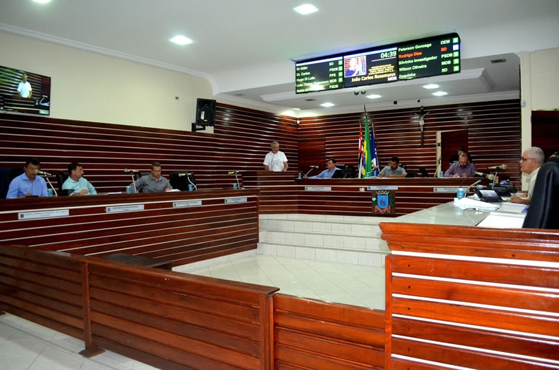 Imagem da notícia:  Câmara aprova quatro projetos de lei em Sessão Ordinária 