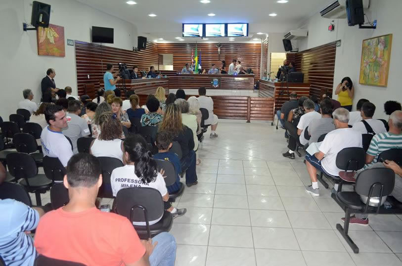 Imagem da notícia: Câmara enxuga pauta em antepenúltima sessão da Legislatura