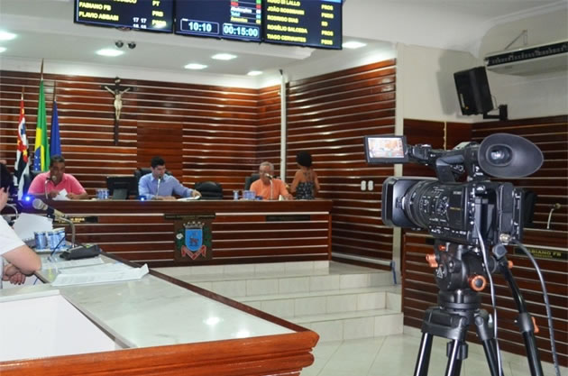 Imagem da notícia: Em novas Sessões Extraordinárias, Câmara aprova três projetos