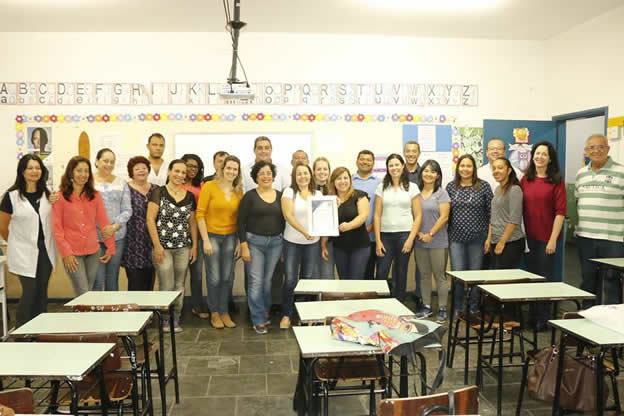 Imagem da notícia:  Escola Municipal Lídia Martha  Ferriello Gianotti é homenageada