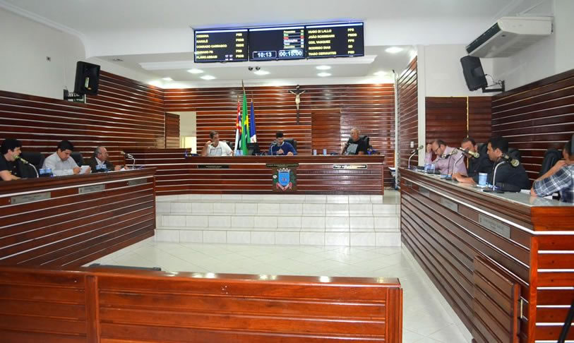 Imagem da notícia: Legislativo autoriza parcelamento de débitos da Prefeitura