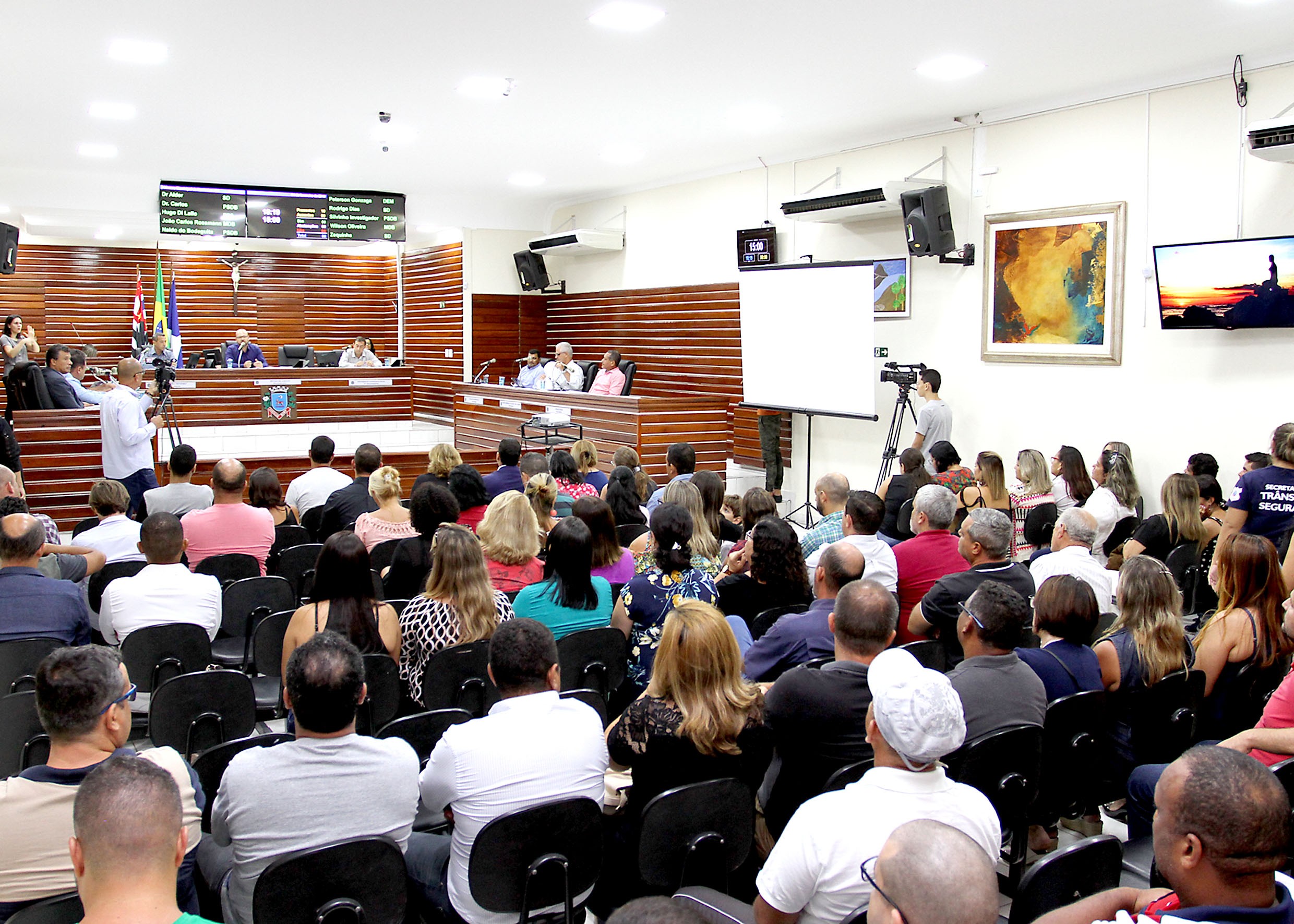 Imagem da notícia: Câmara Municipal realiza Sessão Solene em comemoração à Semana da Família