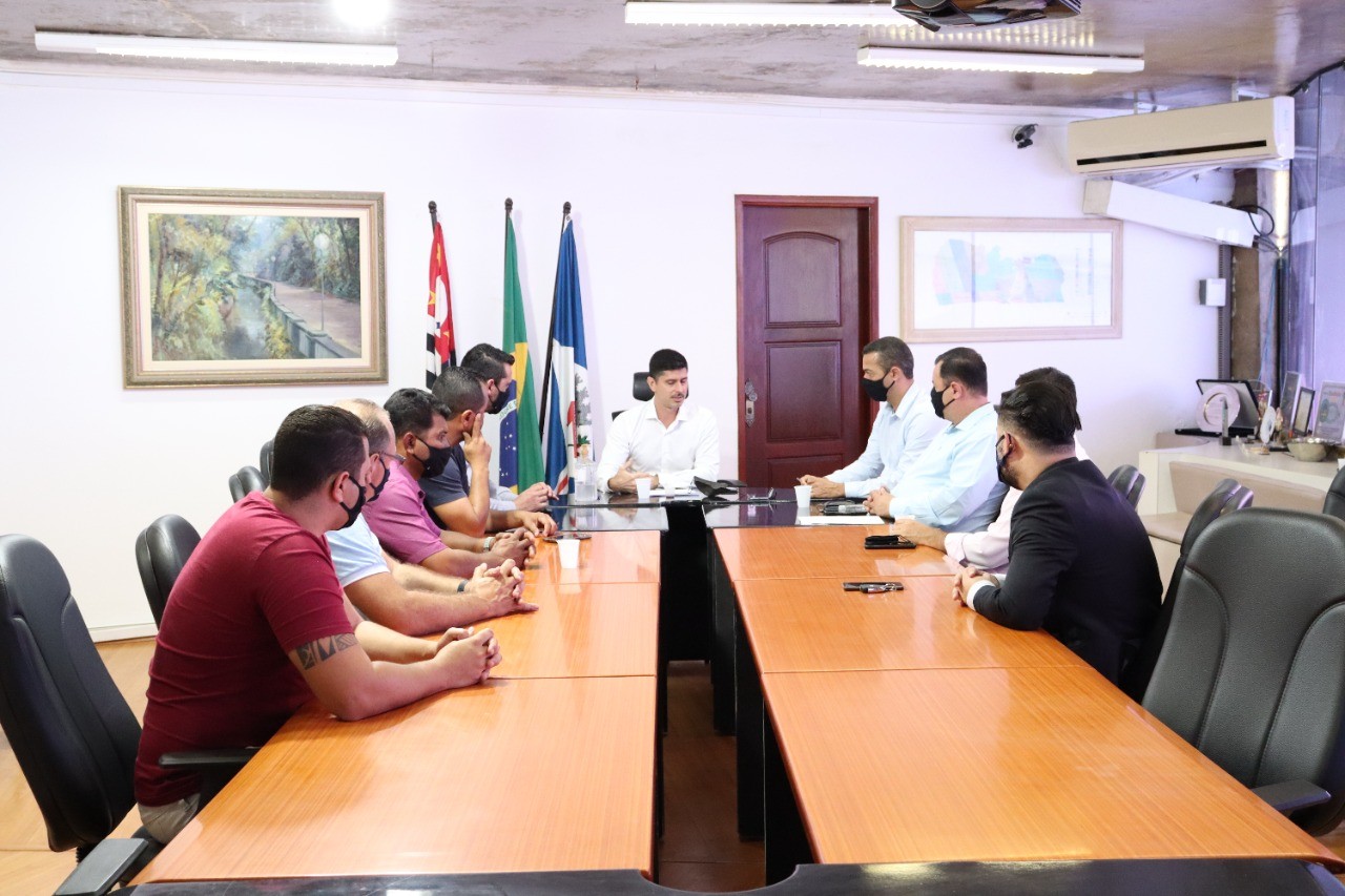 Imagem da notícia: Autoridades ampliam discussão sobre segurança pública