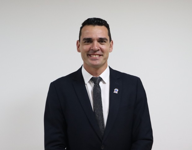 Imagem da notícia: Vereador Professor Fernando assume a presidência da Câmara Municipal